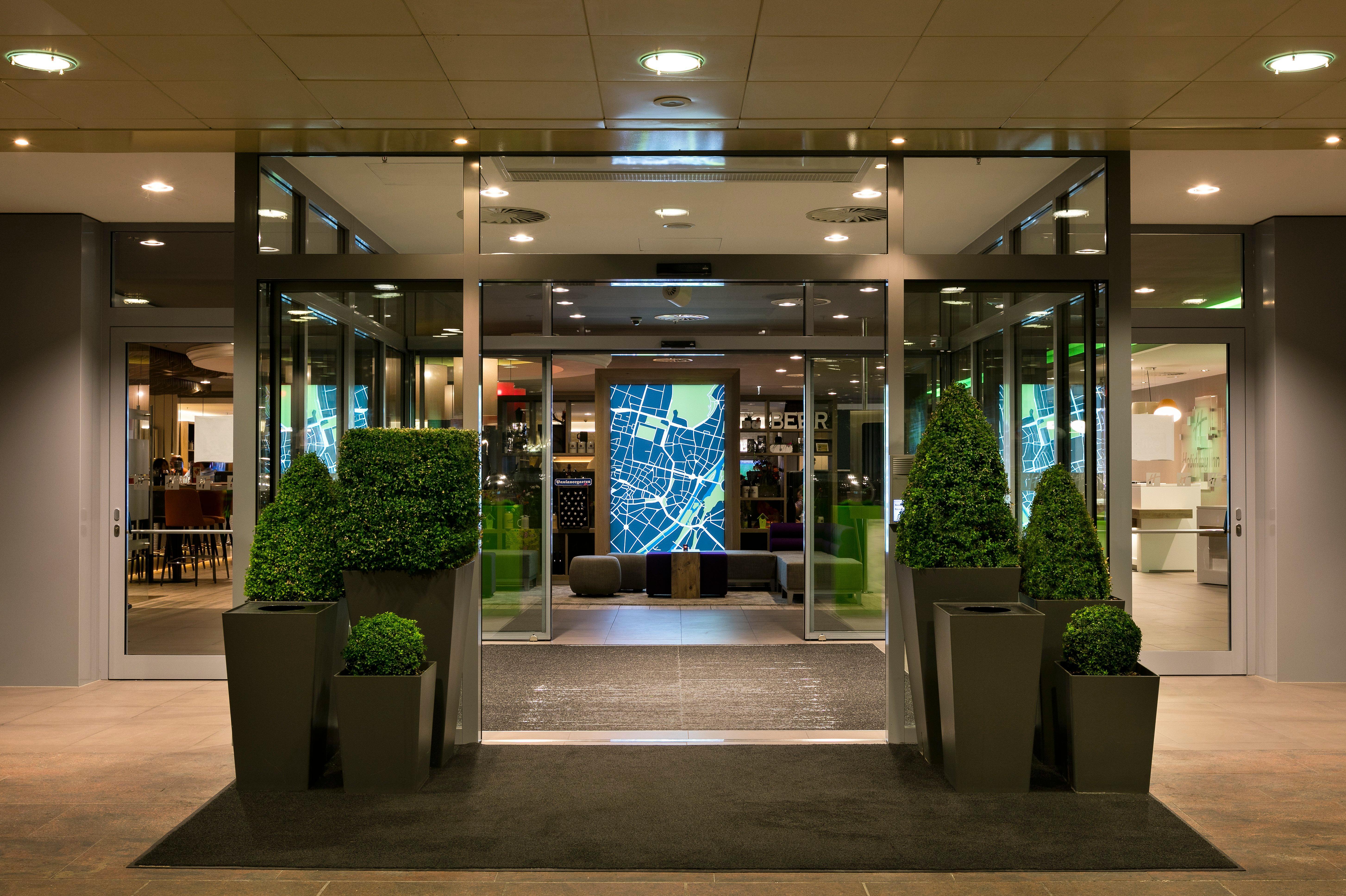 Holiday Inn Munich City Centre, An Ihg Hotel Exterior photo